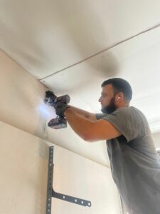 choose closing master for garage door repair